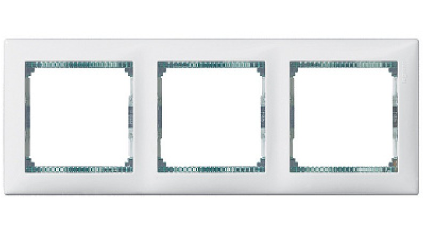 774463 LEGRAND VALENA  3  