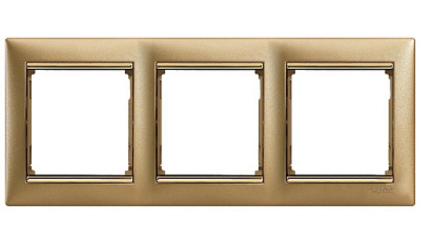 770303 LEGRAND VALENA  3  